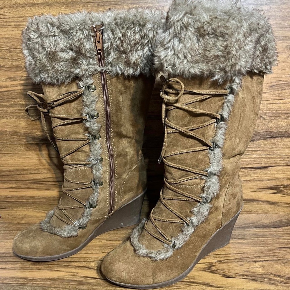Steve Madden tan knee high boots faux fur full zip up wedge winter Women’s 9.5M